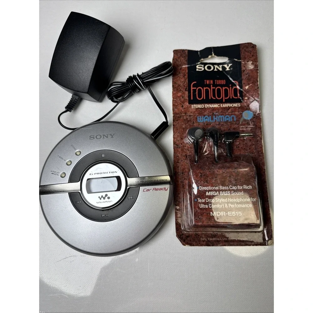 VTG Portable Sony Walkman/ CD Player In Silver D-EJ106CK Tested WORKS w/NIP BUDS
